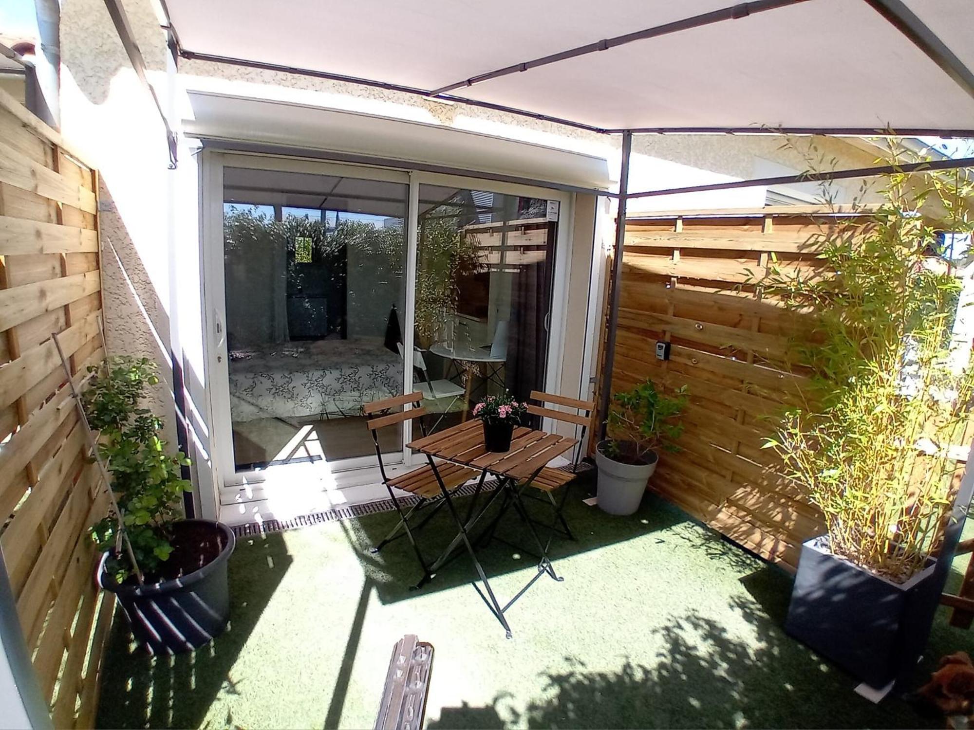 Appart'Hotel Le Clos Lassagne A Brignais - Lyon Sud エクステリア 写真